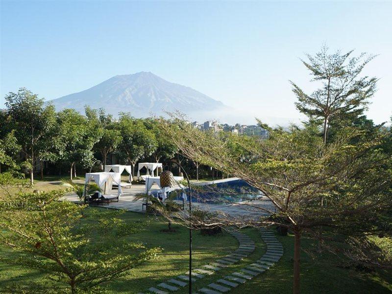 Shanaya Resort Malang Exterior photo