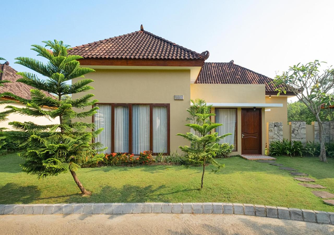 Shanaya Resort Malang Exterior photo